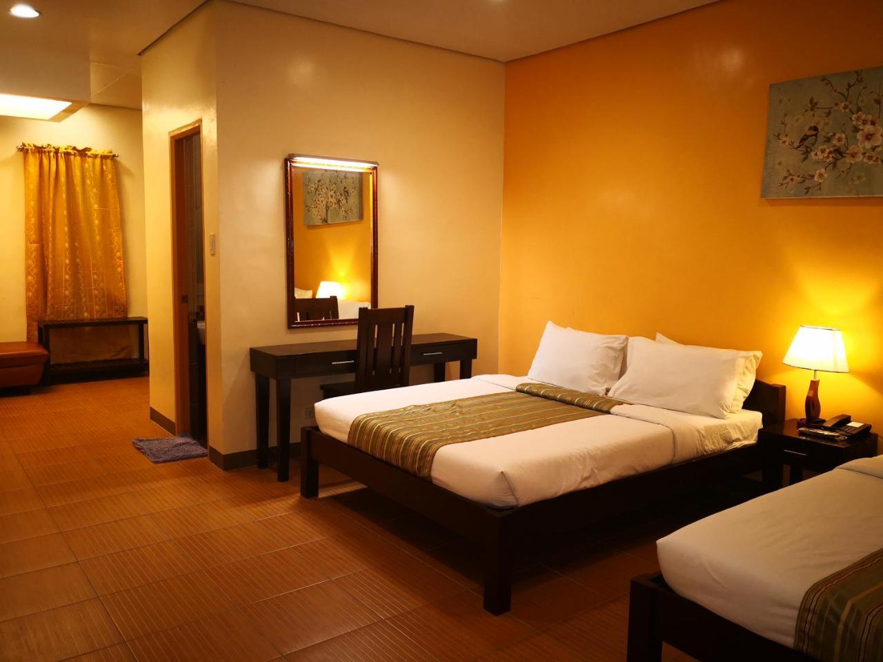 Sea Garden Resort Iloilo Pavia Buitenkant foto