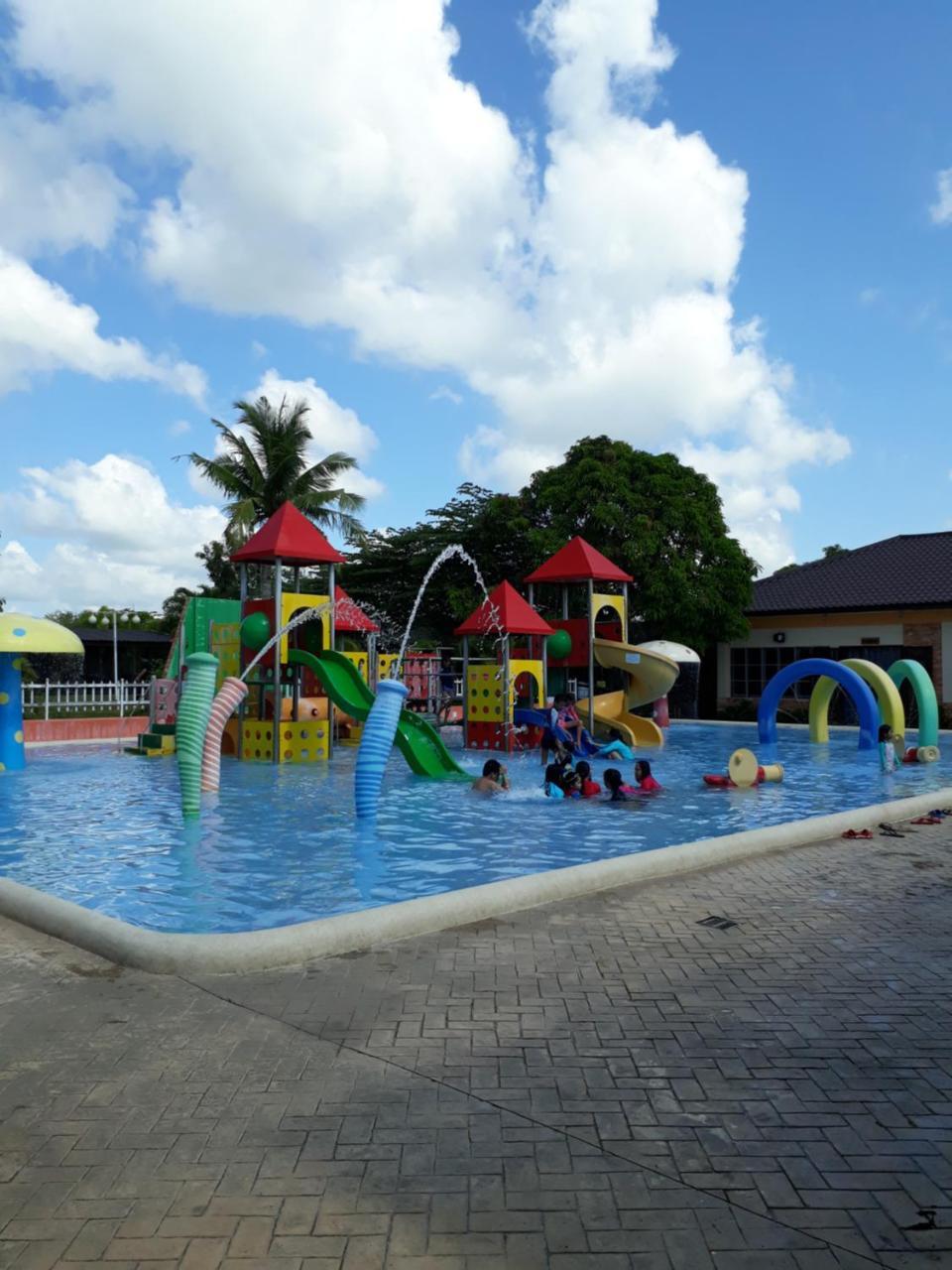 Sea Garden Resort Iloilo Pavia Buitenkant foto