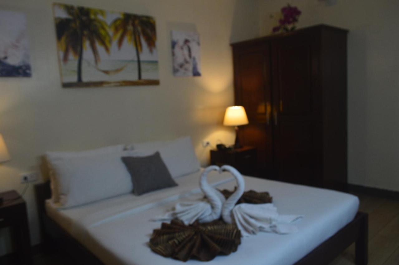 Sea Garden Resort Iloilo Pavia Buitenkant foto